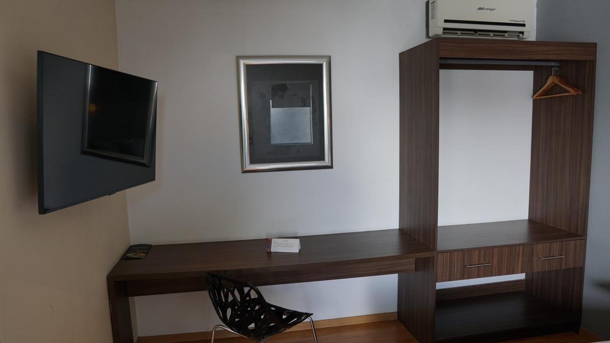 El Hotel Business Class - Zamora Centro Bagian luar foto