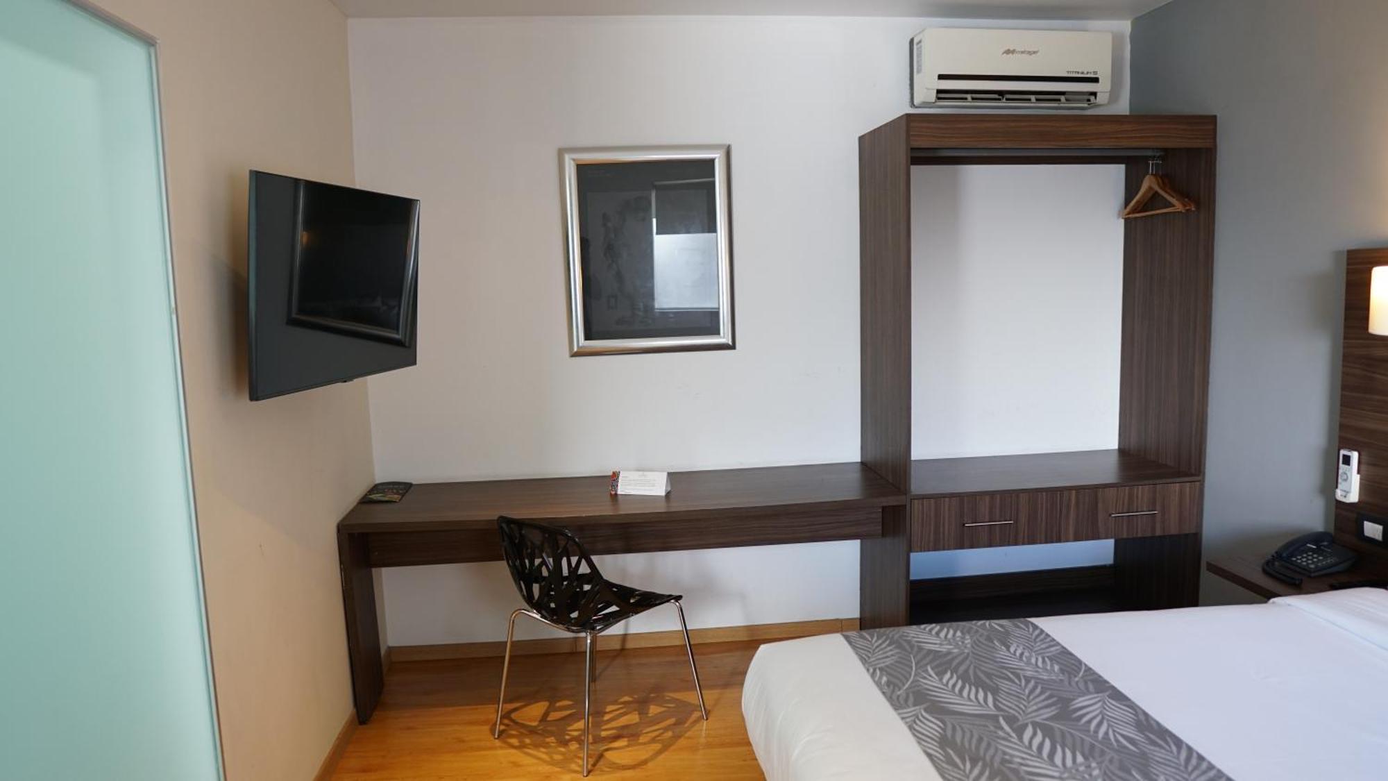 El Hotel Business Class - Zamora Centro Bagian luar foto