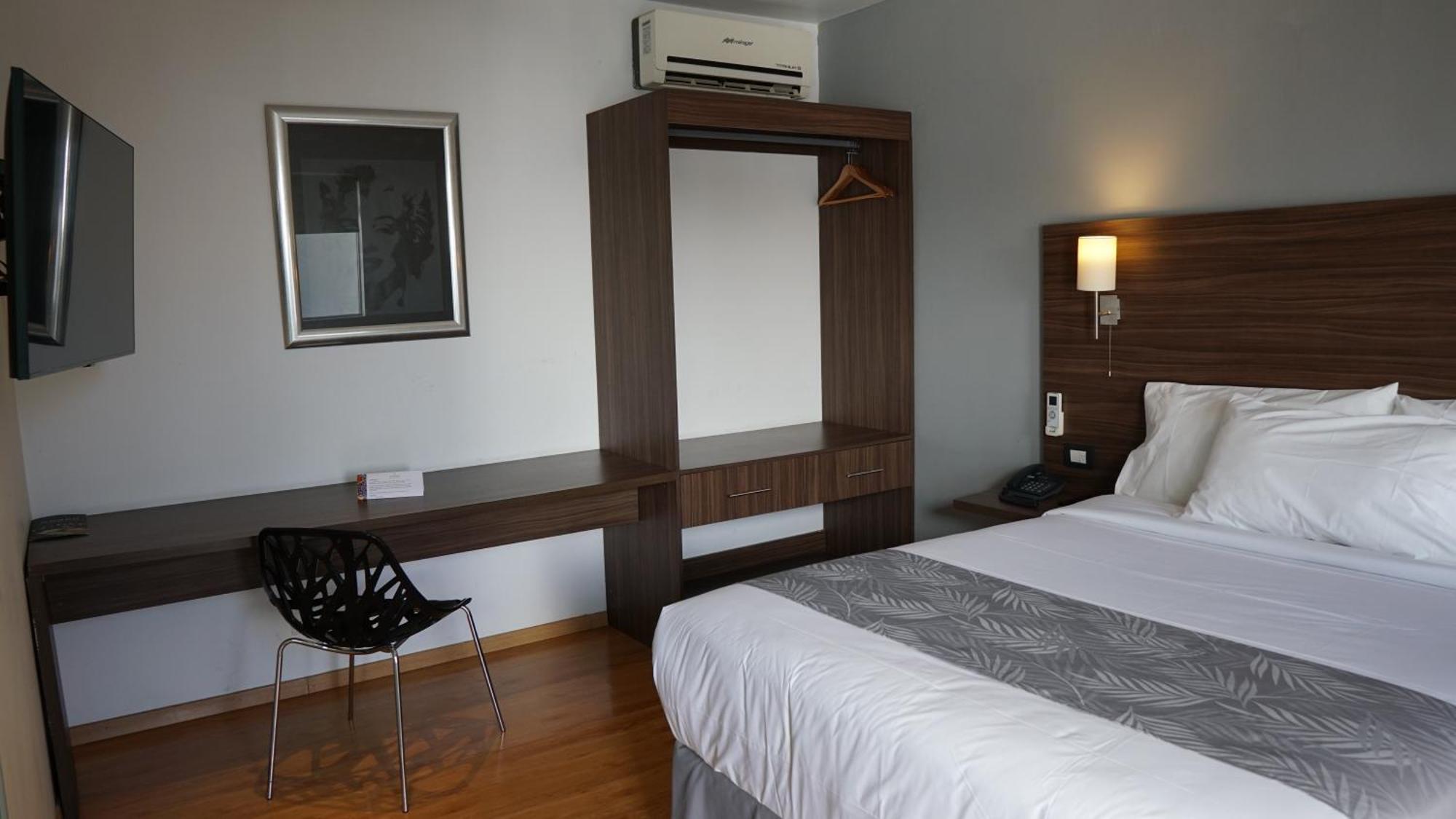 El Hotel Business Class - Zamora Centro Bagian luar foto