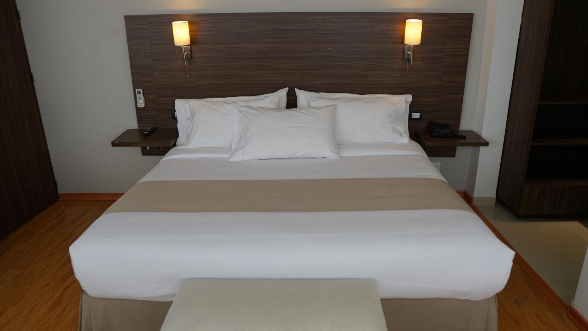 El Hotel Business Class - Zamora Centro Bagian luar foto