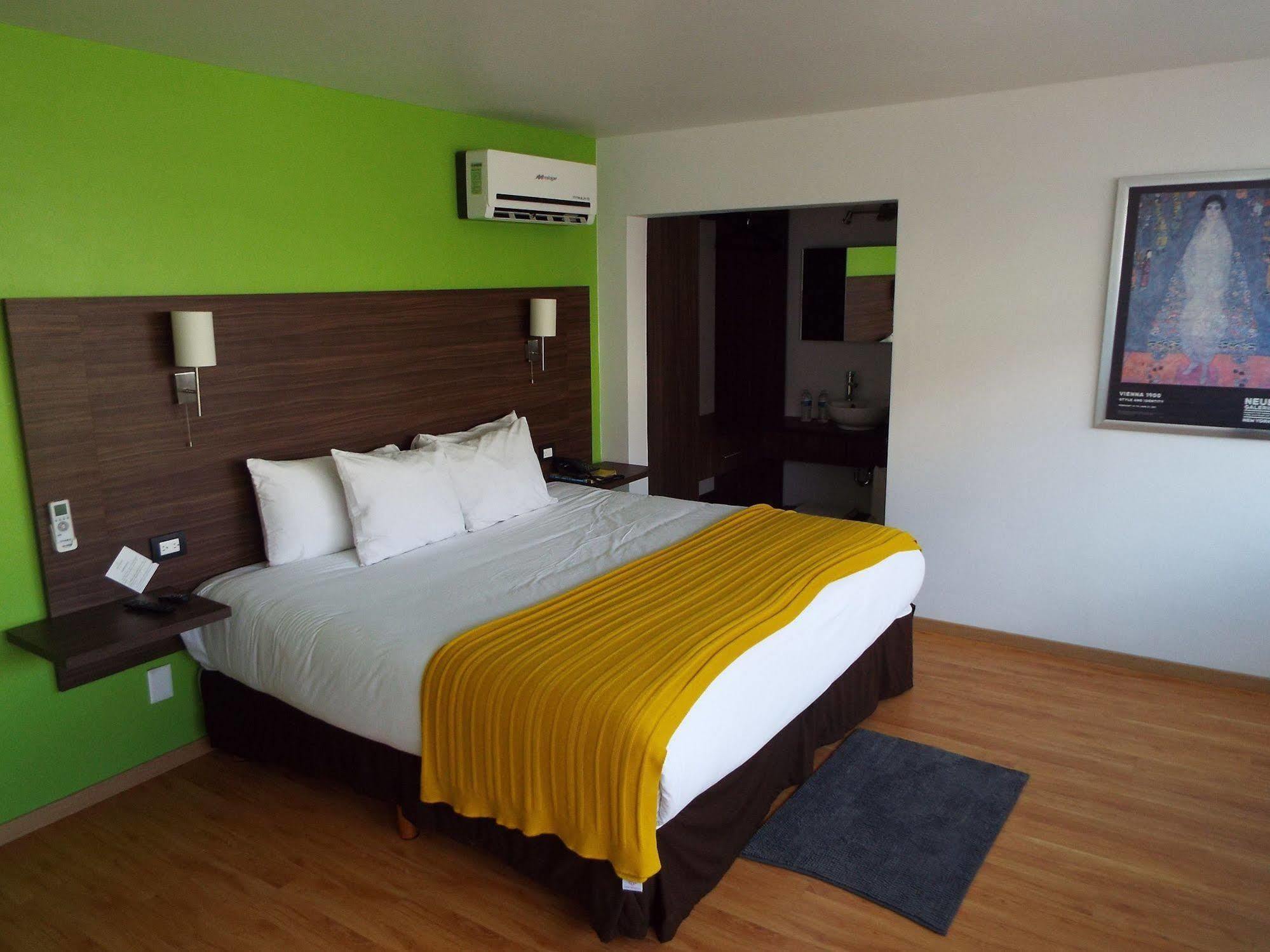 El Hotel Business Class - Zamora Centro Bagian luar foto