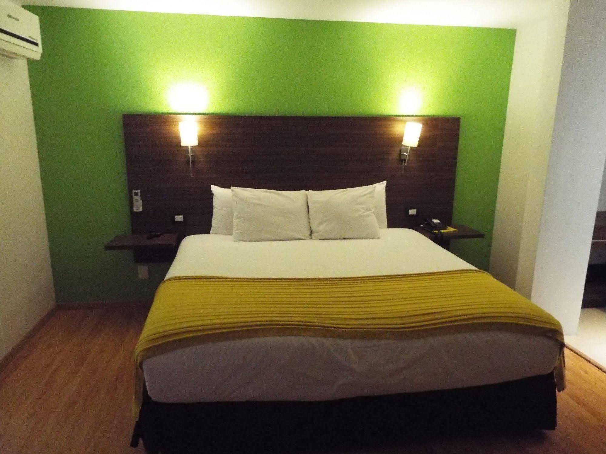 El Hotel Business Class - Zamora Centro Bagian luar foto